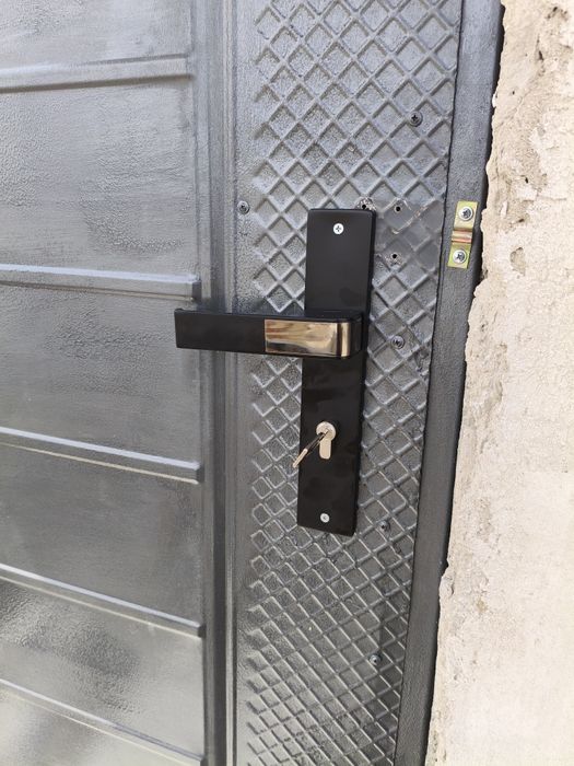 Установка замка скрывать без ущерба ремонт и Стамбул дверей