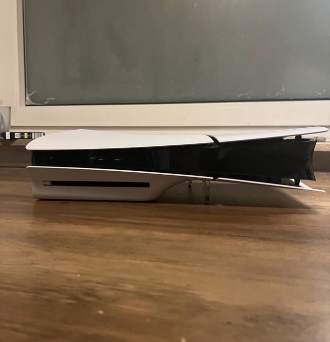 Vand/schimb Playstation 5 slim ( ps5 )