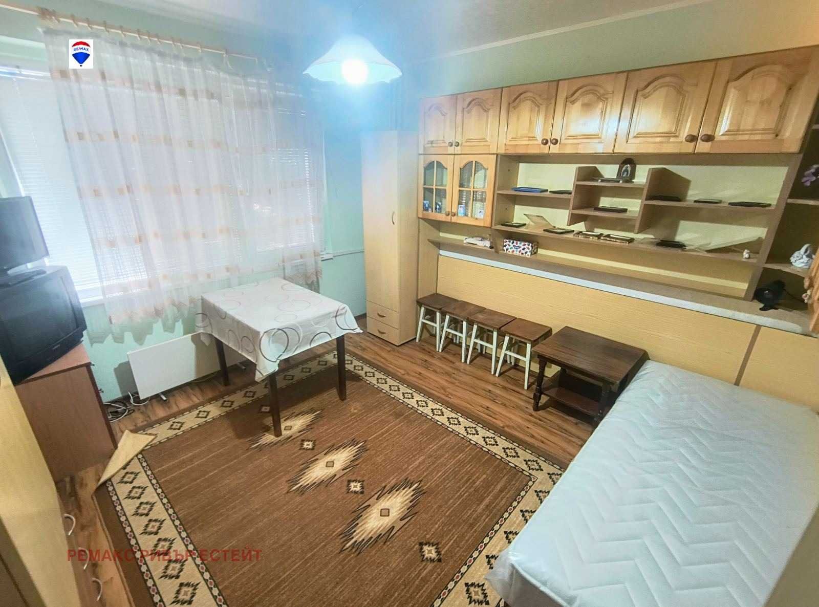 Двустаен апартамент за продажба кв. Дружба 3