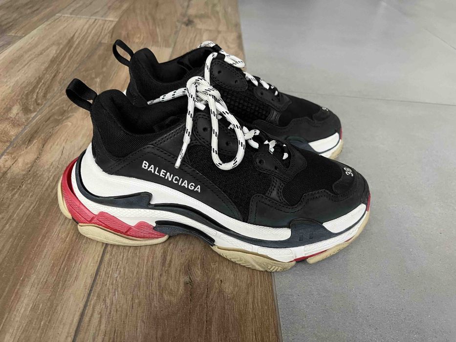 Оригинални Balenciaga Triple S
