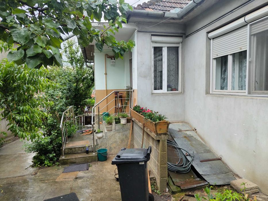 Casă individuală 130 mp + 800 mp teren/livadă – Sărmașu, jud. Mureș