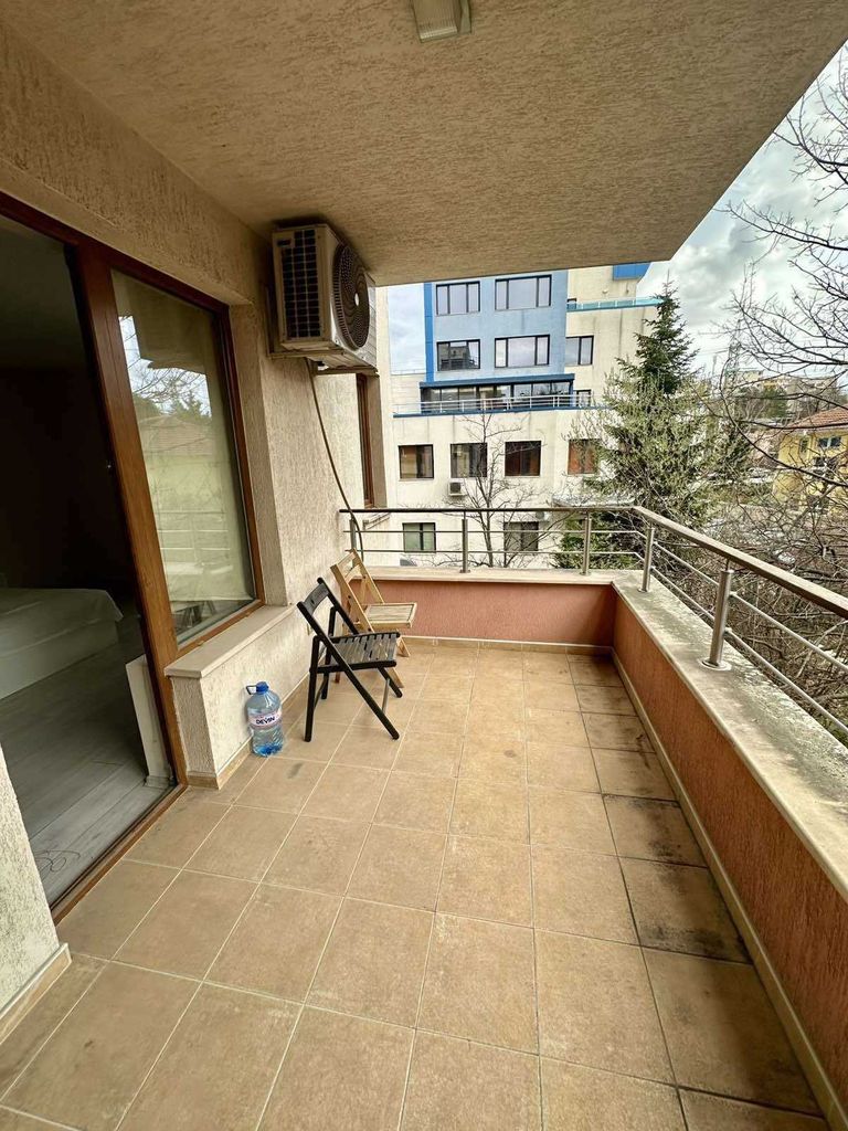 Дава се под наем Тристаен апартамент в София, Витоша - 145 кв.м за 800 € - Снимка #11