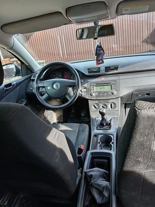 vand\schimb Passat B6