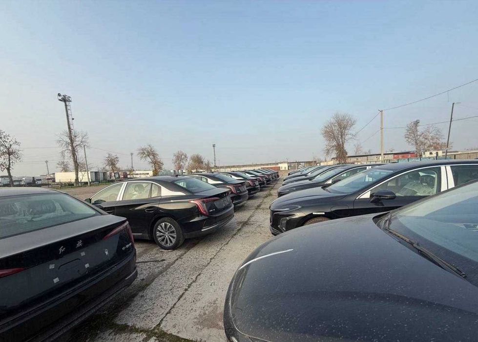 hongqi eqm5 500km 2025yil