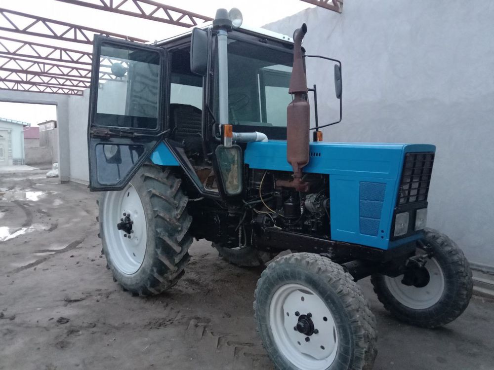 MTZ80 Traktor holati yangi