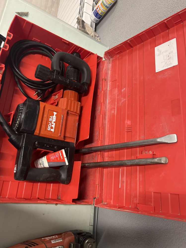 Hilti te 705 demolator spart beton pereti sapa armaturi bosch makita