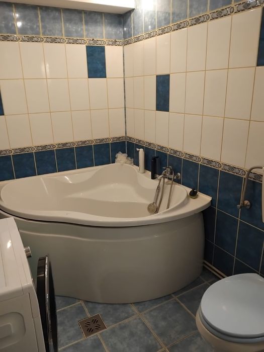 Vand apartament 4 camere !