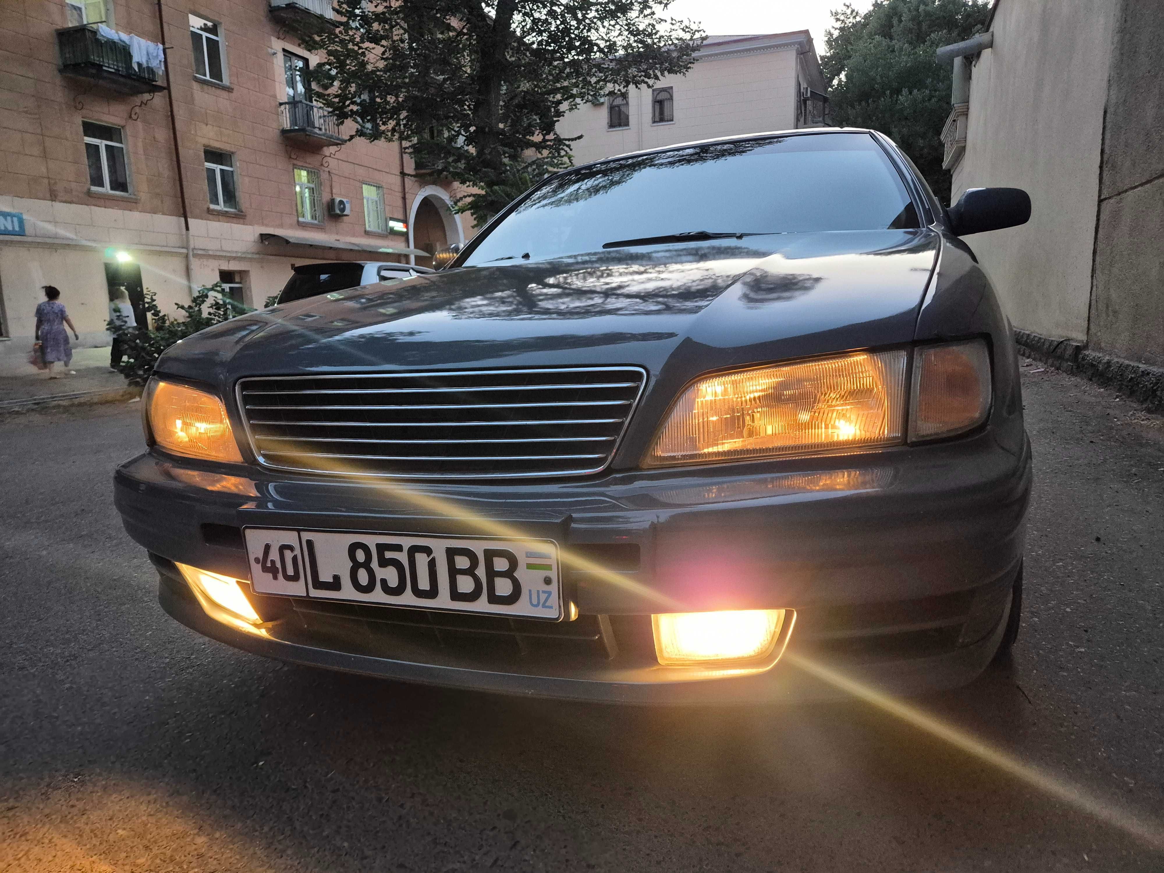 Авто Машина Ниссан