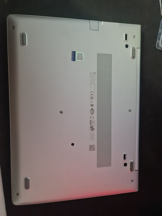 Vand laptop HP EliteBook 830 G5 touchscreen