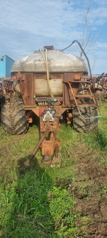Продам опрыскиватель ОП 3200 в рабочем состоянии