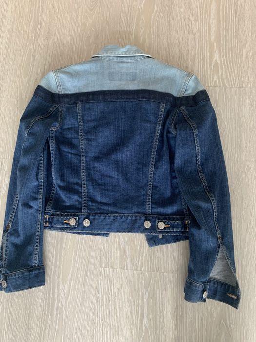 Продаю джинсовую куртку