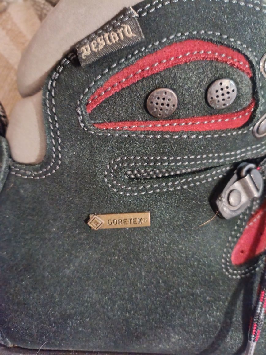 N.39 Туристически обувки Bestard с Gore-tex и Vibram