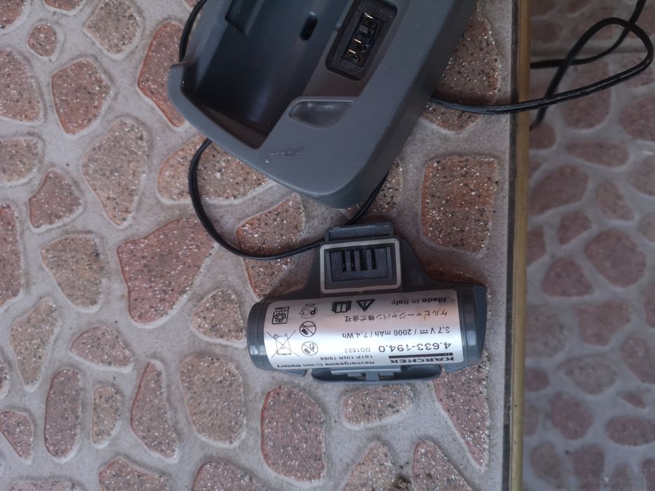 Стъклочистачка Karcher зарядно 2външни Батерии Нов Модел