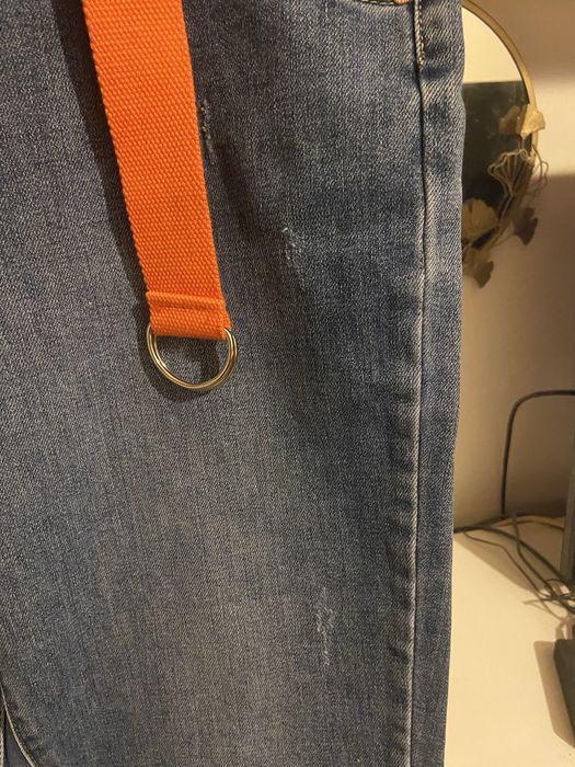 Дамски дънки.Нови.Пастелен цвят.