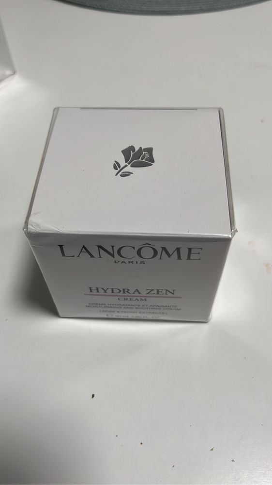 Vand crema de fata HydraZen Lancome