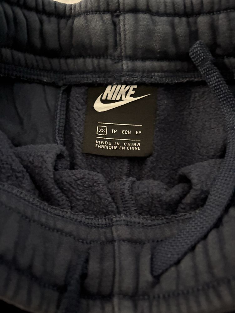 Nike sweatpants dark blue