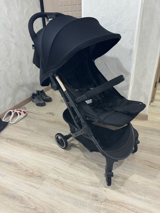 Продам коляску прогулочную evenflo