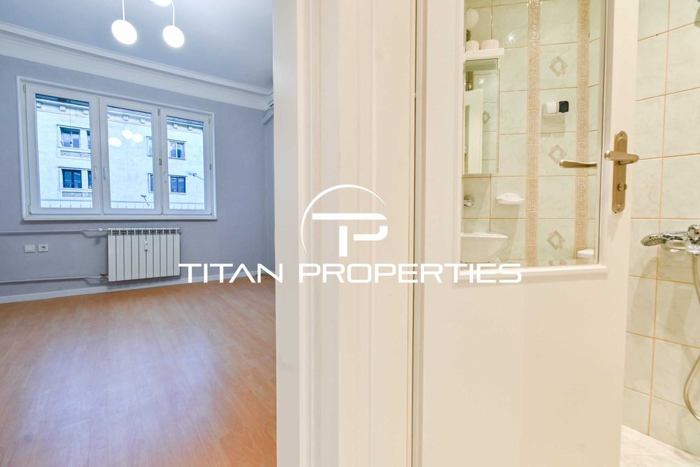 Дава се под наем Тристаен апартамент в София, Център - 90 кв.м за 899 € - Снимка #10