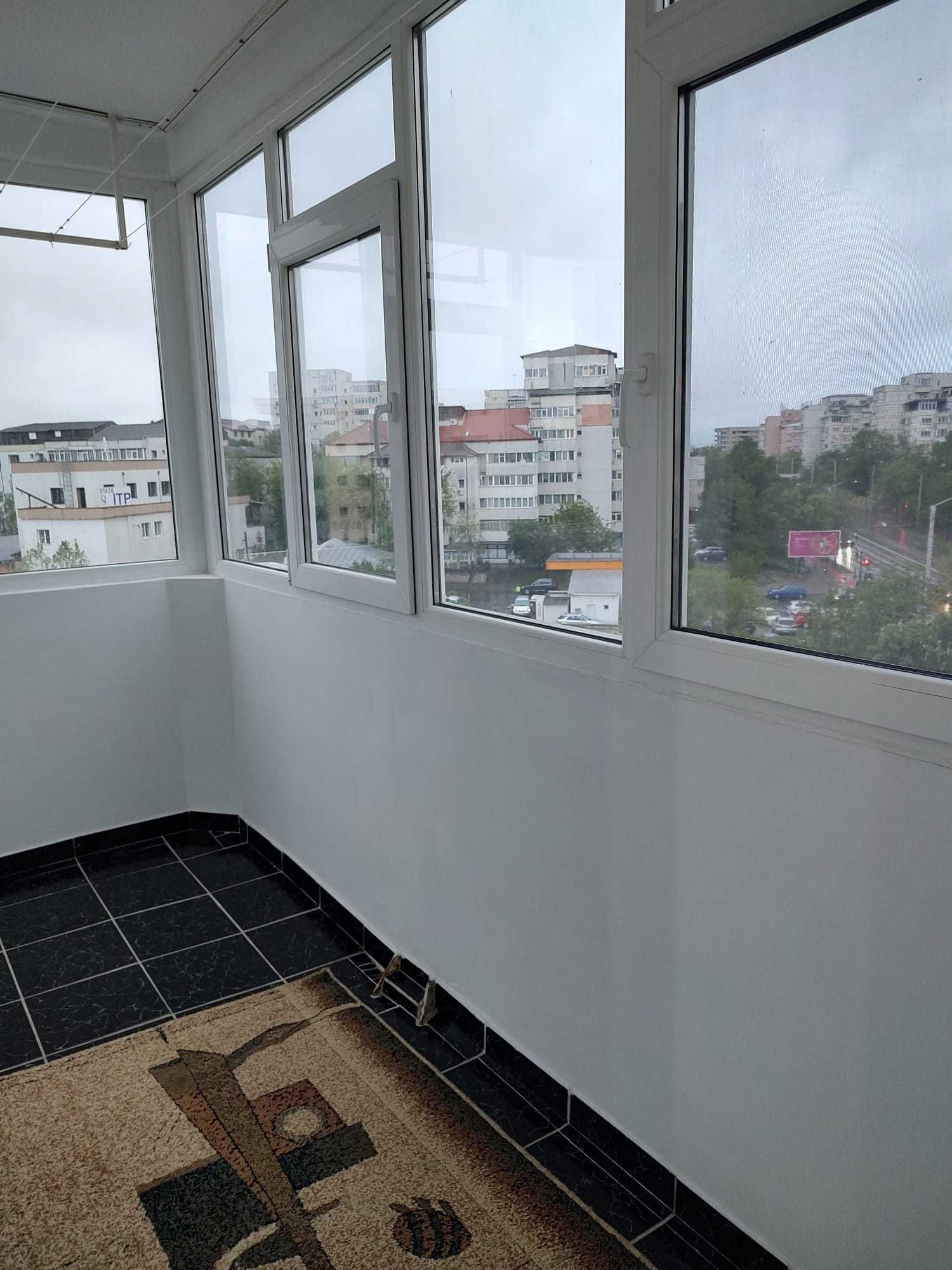 Inchiriez apartament cu 3 camere, in Iasi, zona Rond Vechi CUG