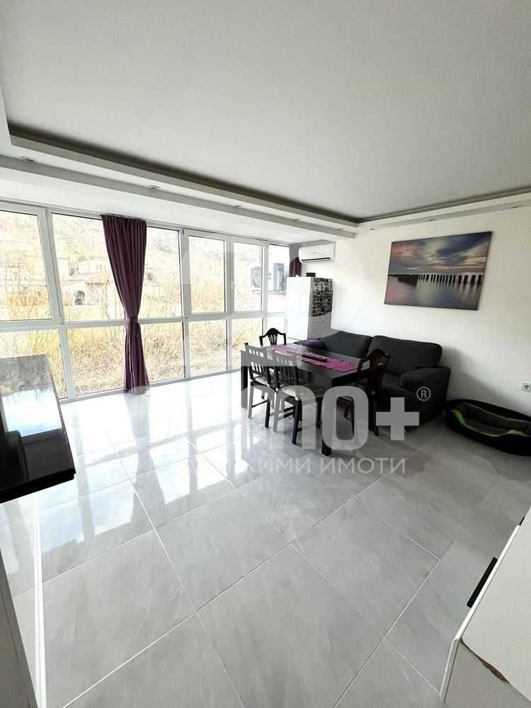 Продава се Етаж от къща в Велико Търново, Стара част - 106 кв.м за 2170 €/кв.м - Снимка #1