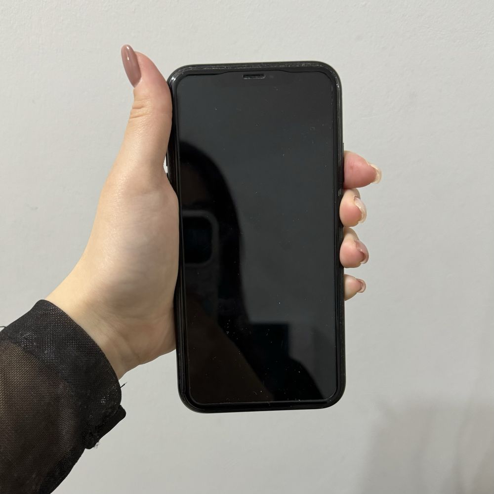 iPhone XR черный