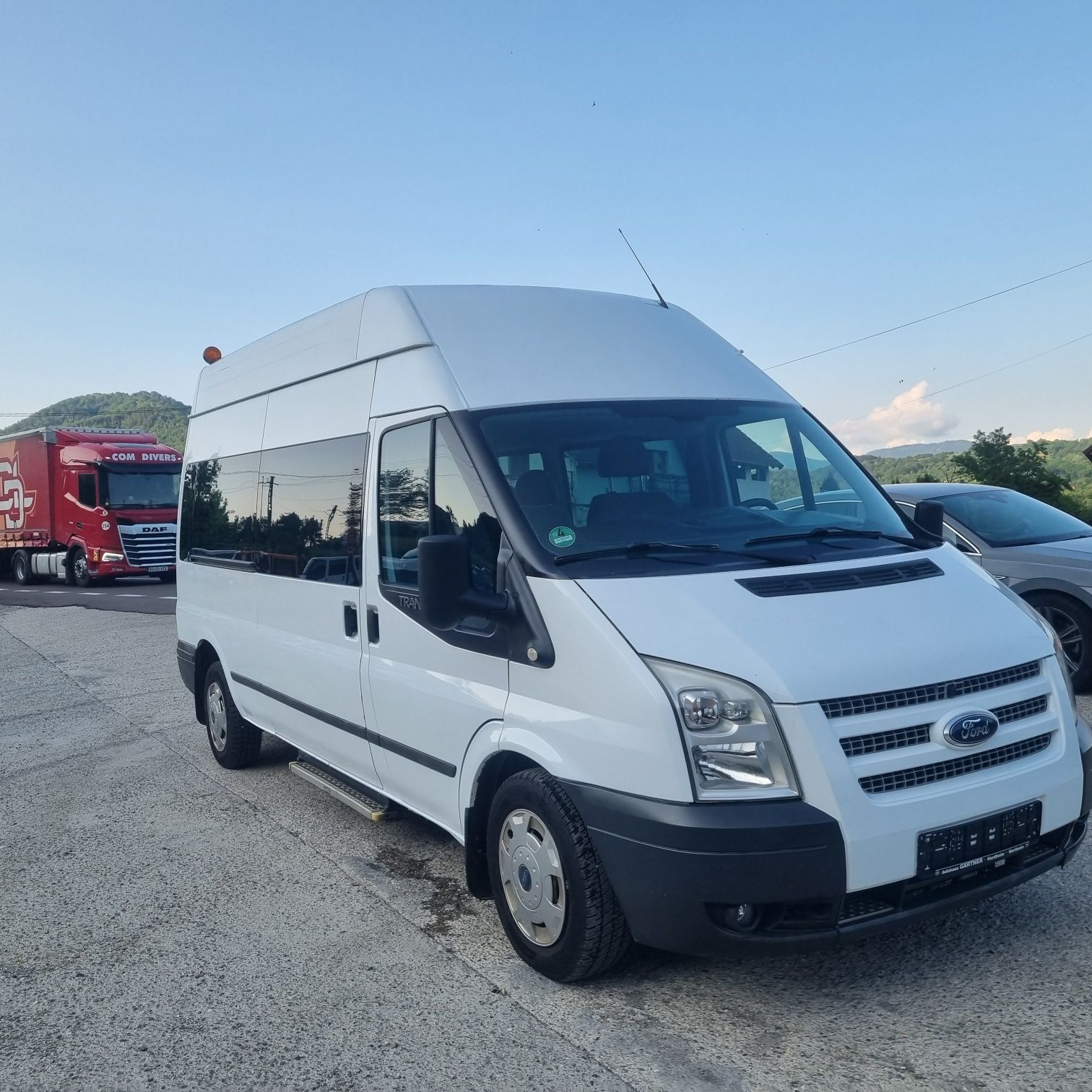 Vand ford transit maxi llong .2.2 tdi 9 locuri euro5..klima full.top