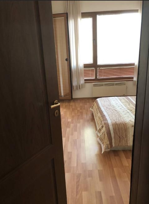 Дава се под наем Тристаен апартамент в Пловдив, Младежки Хълм - 110 кв.м за 700 € - Снимка #3