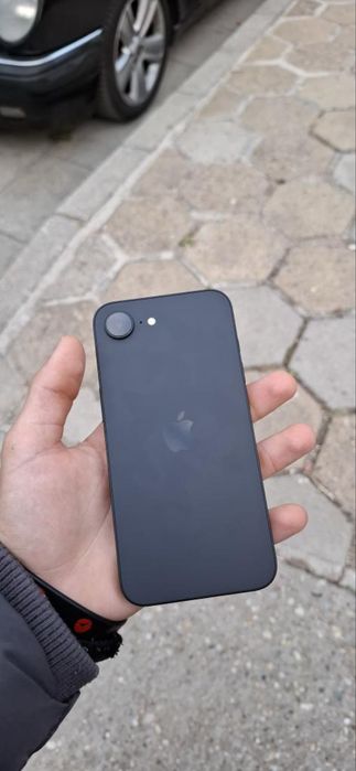 iPhone 16e black 128 gb Barter
