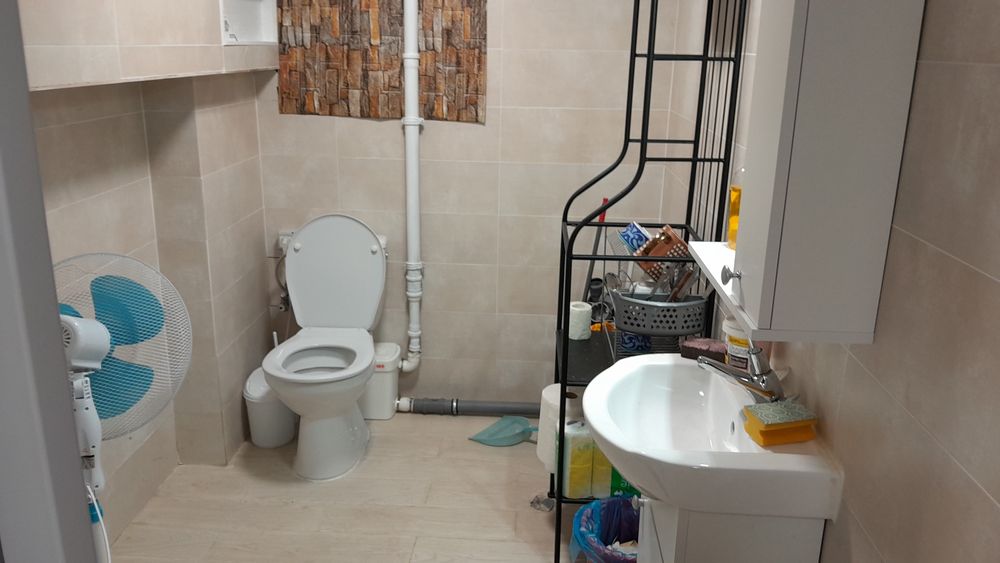 Vand spatiu depozitare Dorobanti, contorizat, 43 mp.