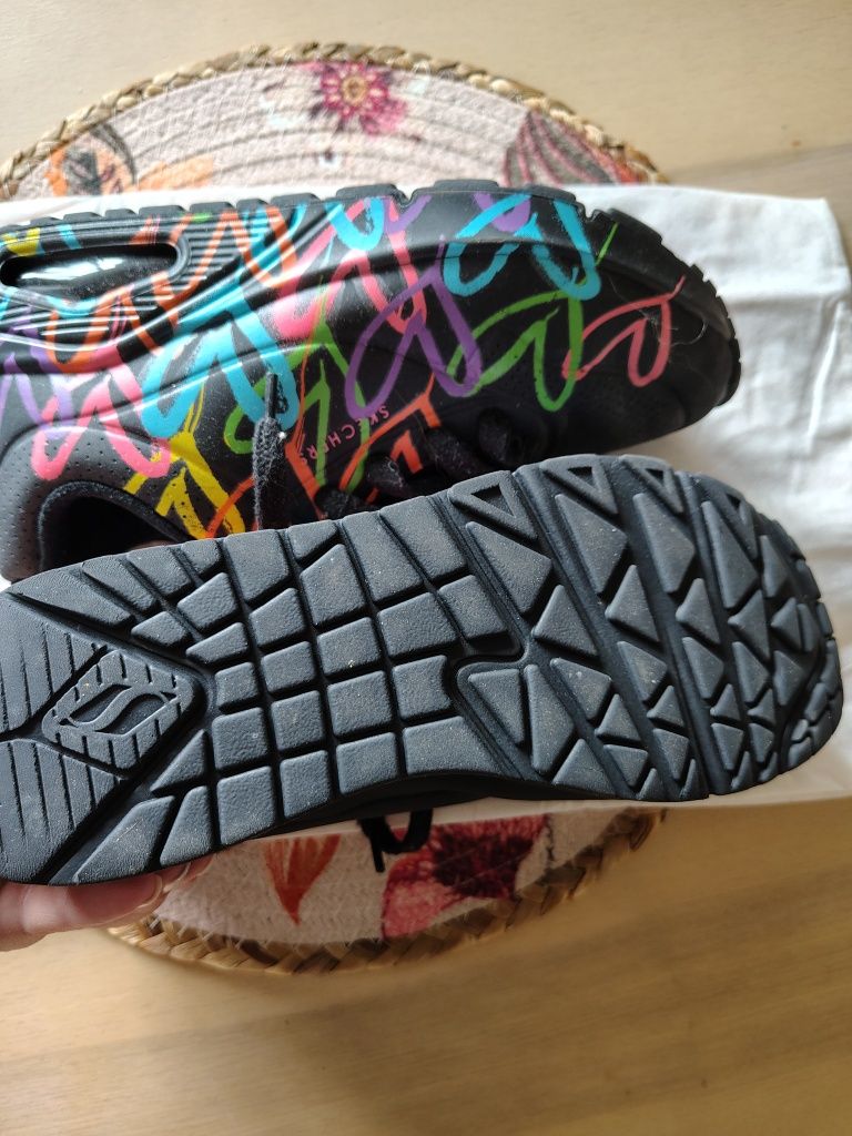 Продавам маратонки Skechers