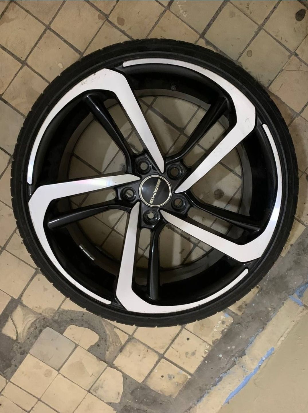 R18 Diska Balon Sotiladi
