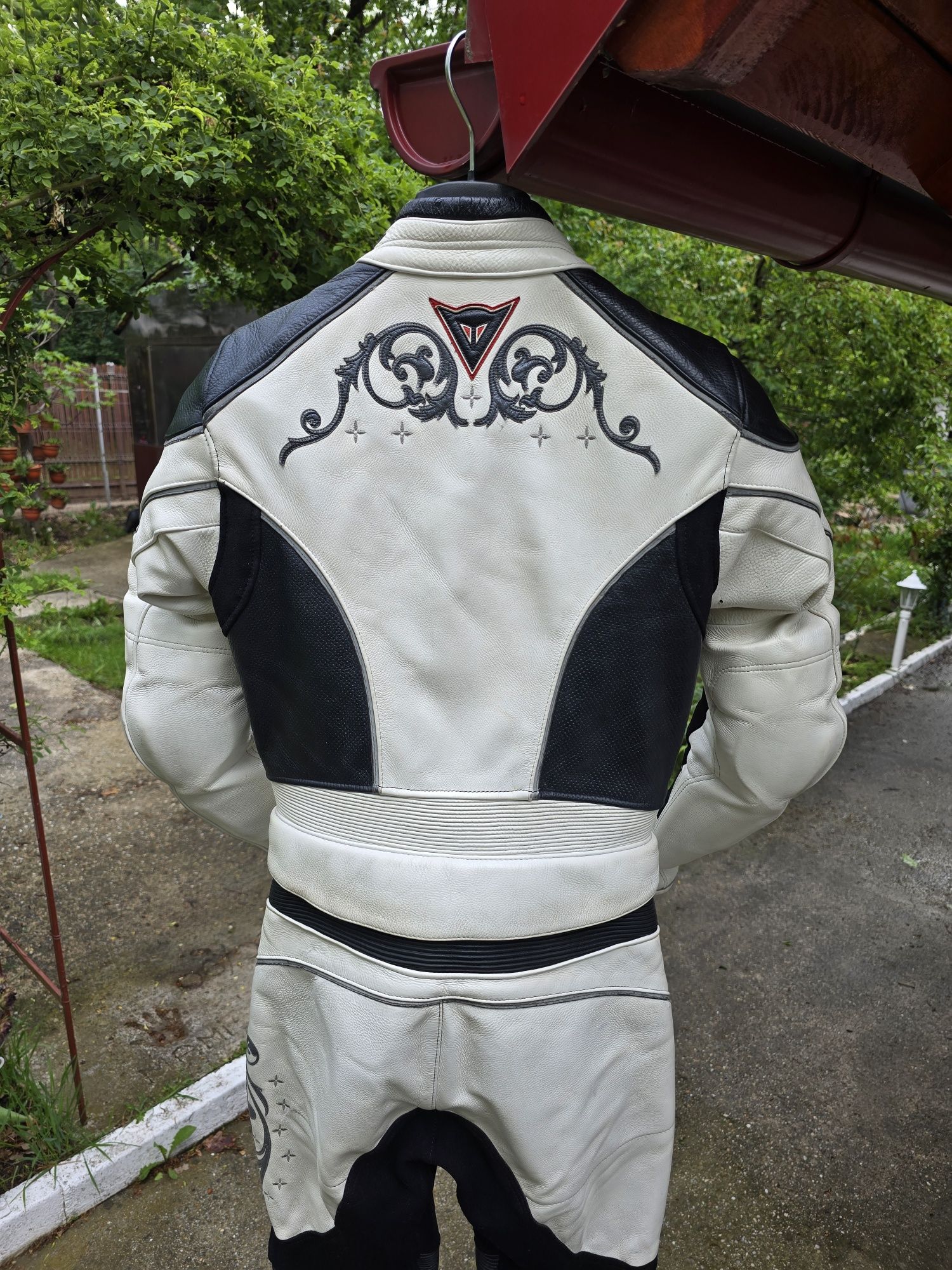 Costum moto piele DAINESE DAMA XS 34-36 premium alb