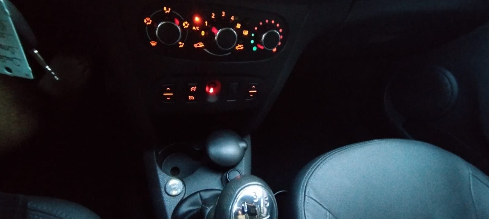 Dacia Sandero Prestige  0.9 Tce GPL de fabrică 2016 EURO 6 Navi  / Pie