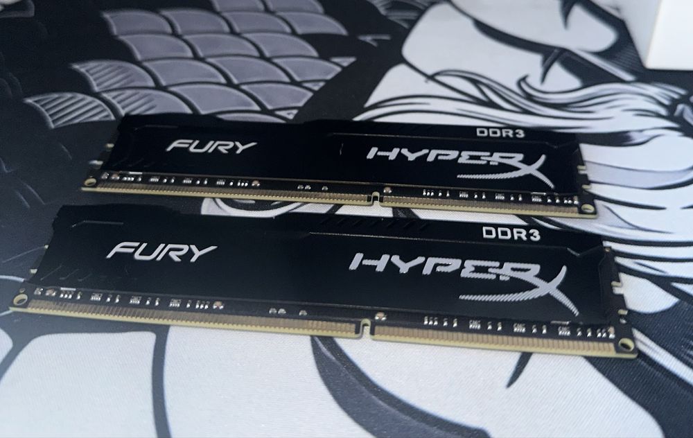 Продам оперативную память HyperX 2x8GB DDR3 1600MHz