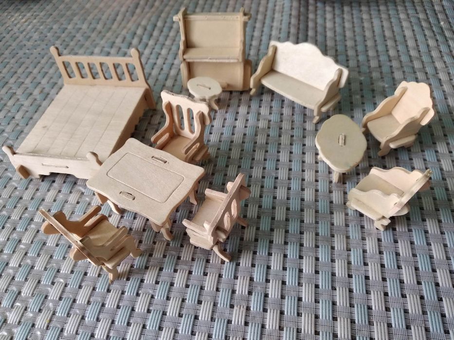 Мини - мебель для домика деревянная