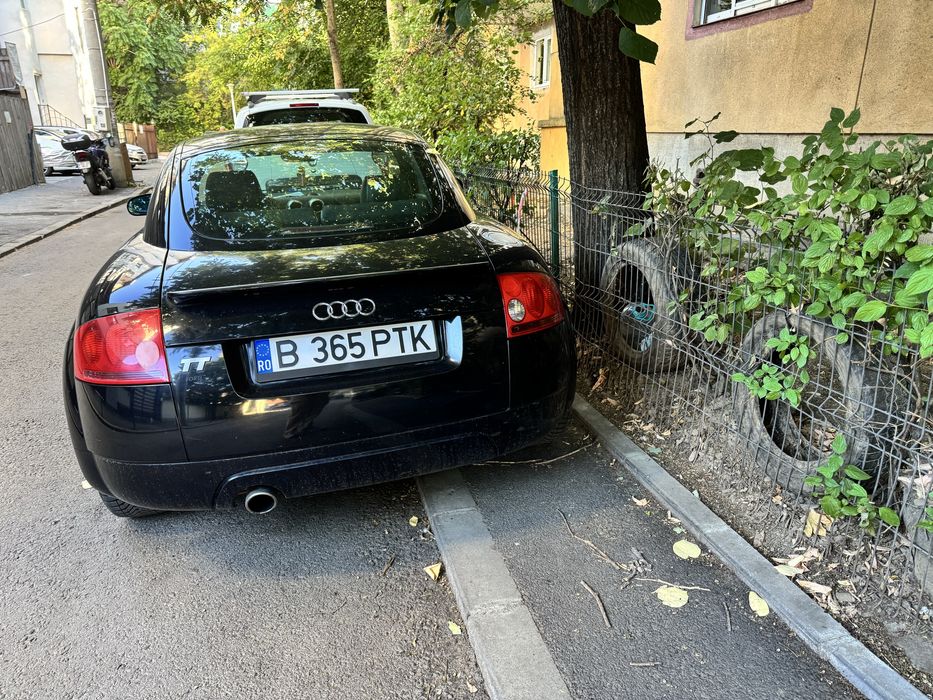 Audi TT, an fabricatie 2001 , 2500 euro negociabil