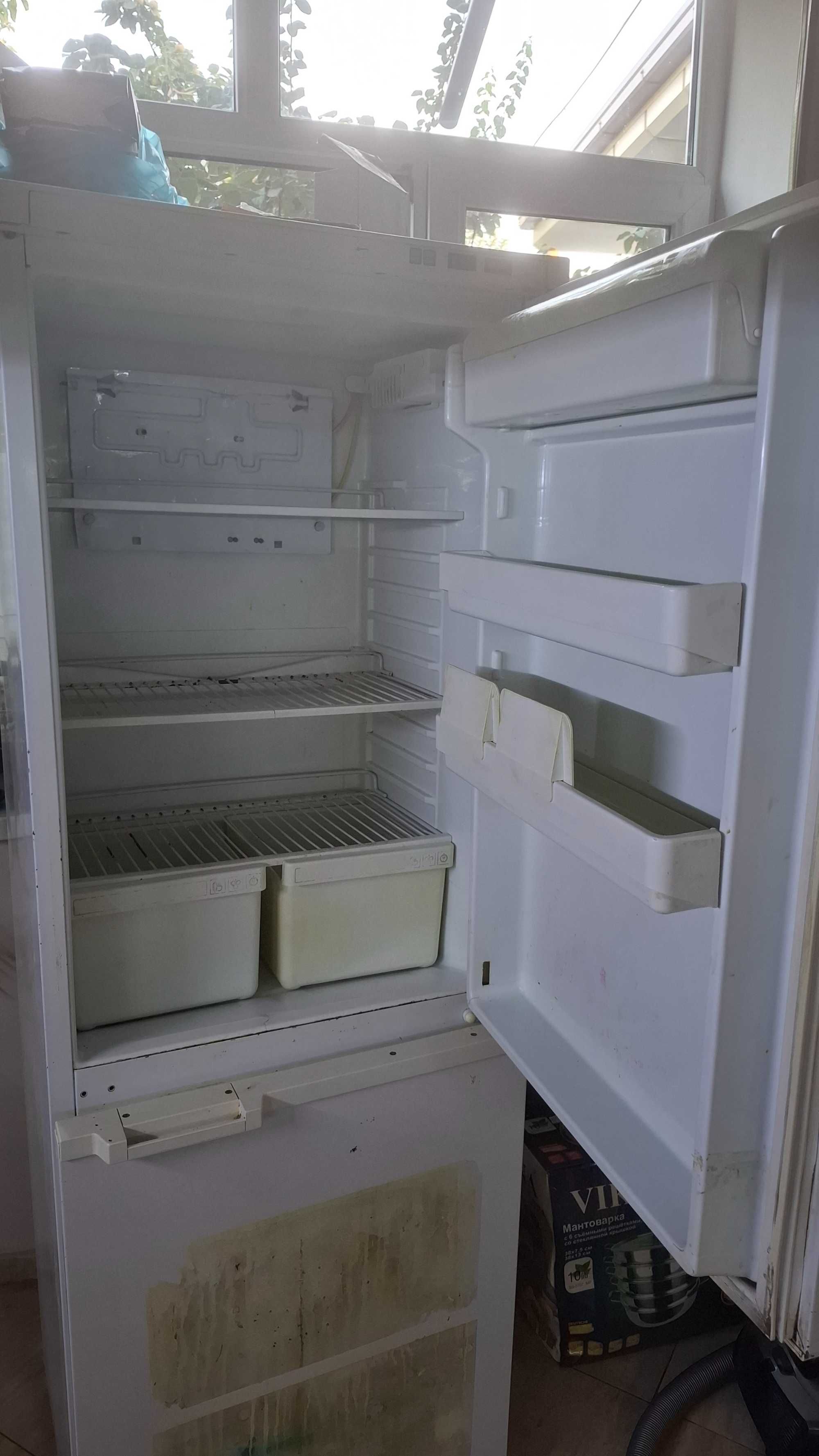 Продается Холодильник АТЛАНТ