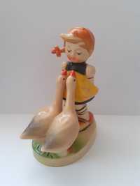 Figurina Vintage Goebel Hummell Figurine Fata cu Gastele