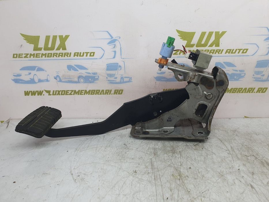 Pedala frana Mitsubishi Outlander 2 [facelift] [2009 - 2013] 2.2 hdi