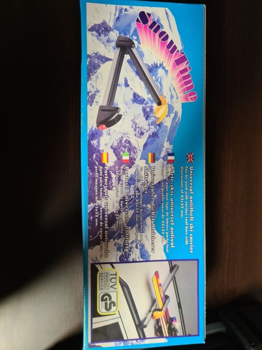 Suport auto pentru schiuri