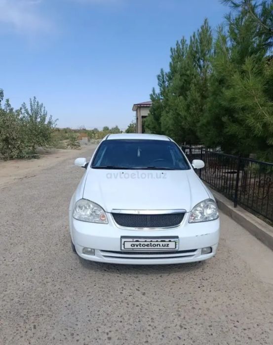 Sotiladi lacetti 1.8