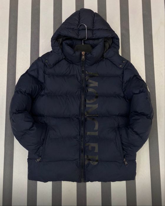 Moncler черно и синьо яке