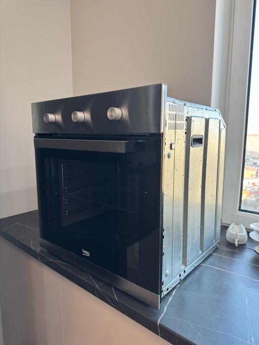 Духовая печь встраеваемая BEKO