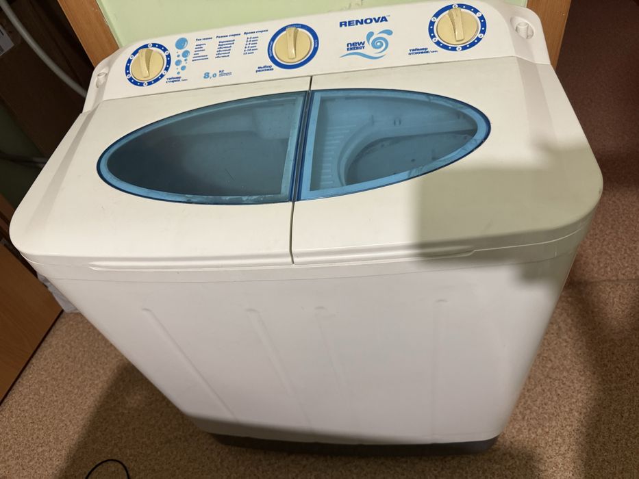 Продам б/у полуавтомат стриальную машинку 8 кг.