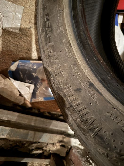 Зимни гуми KUMHO  255/55/19