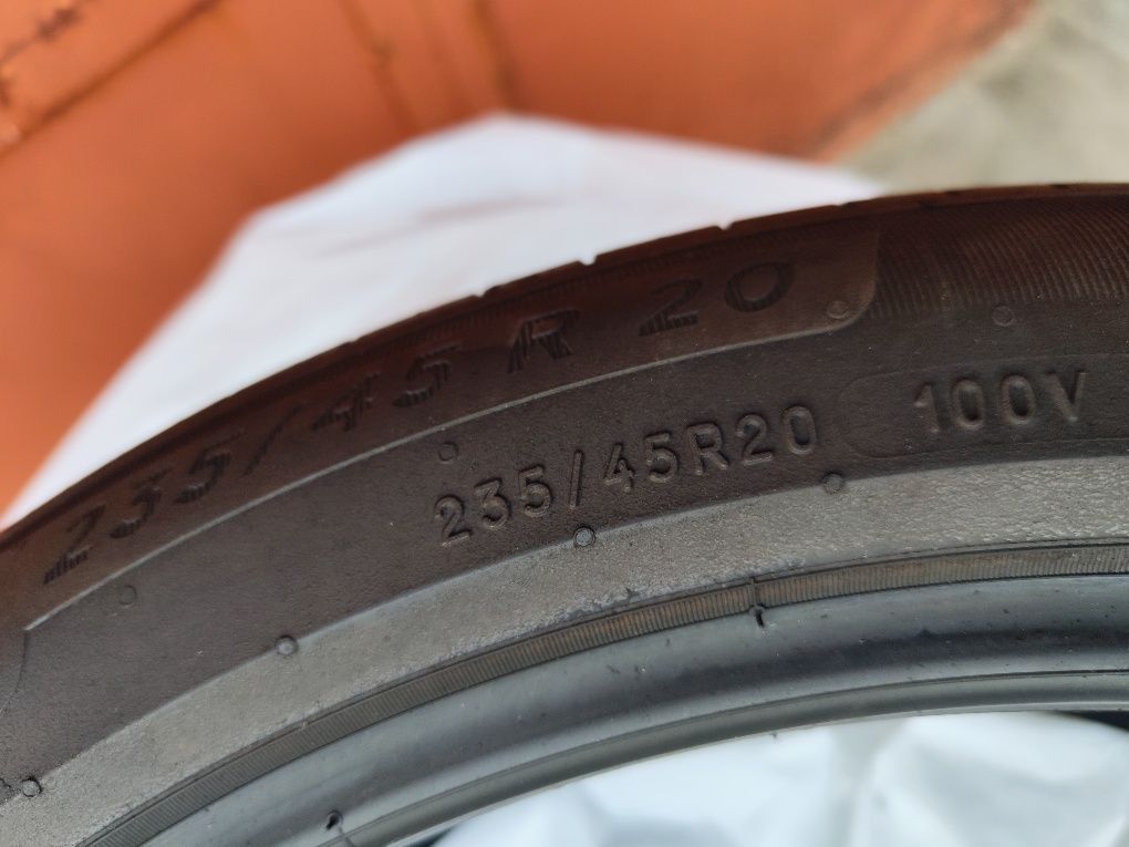 Чисто нови гуми Michelin primacy 235 45 20 Дот 3924 Топ