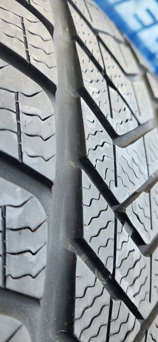4 anvelope 245 45 19 pirelli  de iarna