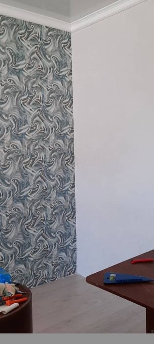 Клейм  обои  левкас качественно с лазерным уровним