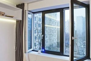 Пластиковые окна. Балкон. Ремонт окна. Москитная сетка. Решетка