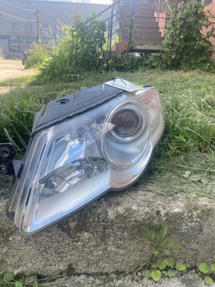 Vând Faruri Passat B6 Valeo